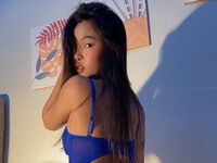cam girl masturbating with sextoy SessahMi