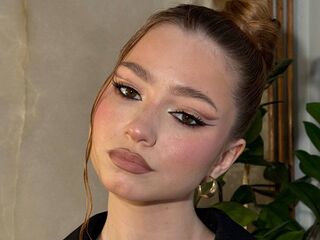 nude webcam girl pic SeyolaHilgerst