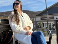 naked girl with webcam masturbating with sextoy SiennaNova