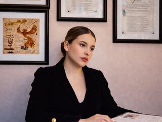 naked girl with webcam masturbating with dildo SofiaBetancurt