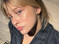 adult cam show SoledadMadon