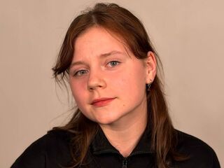 camgirl masturbating TonaBurgard