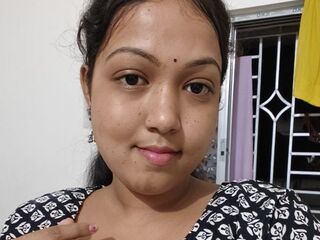 naked cam TrishaSaha