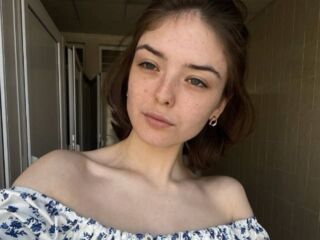 hot chat room UshaSolgovic