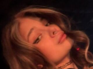 naked cam chatroom ViolaKerelina